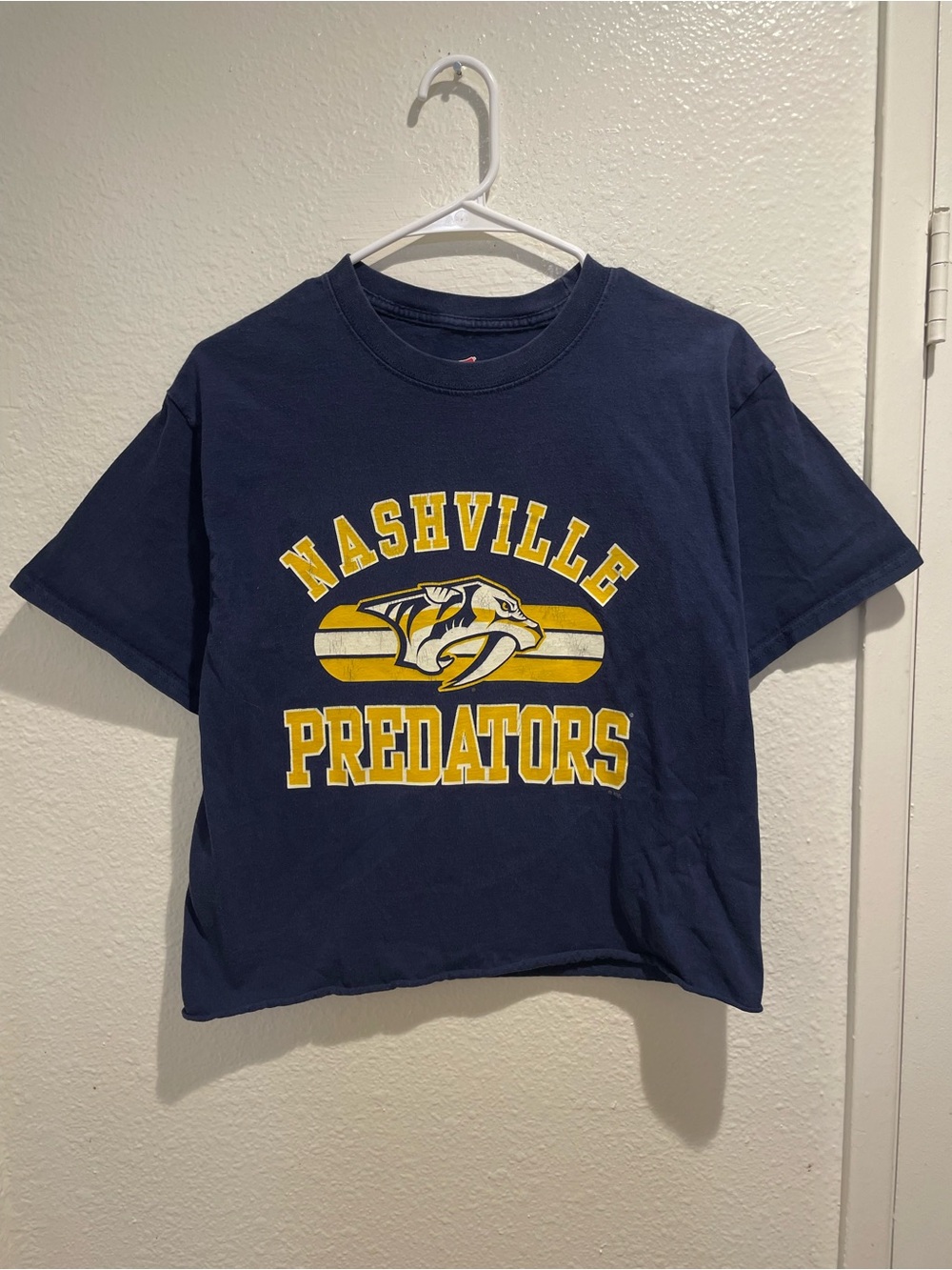Nashville Predators Graphic T-Shirt • DIY Raw Cropped Hem Boxy Tee M 🏒